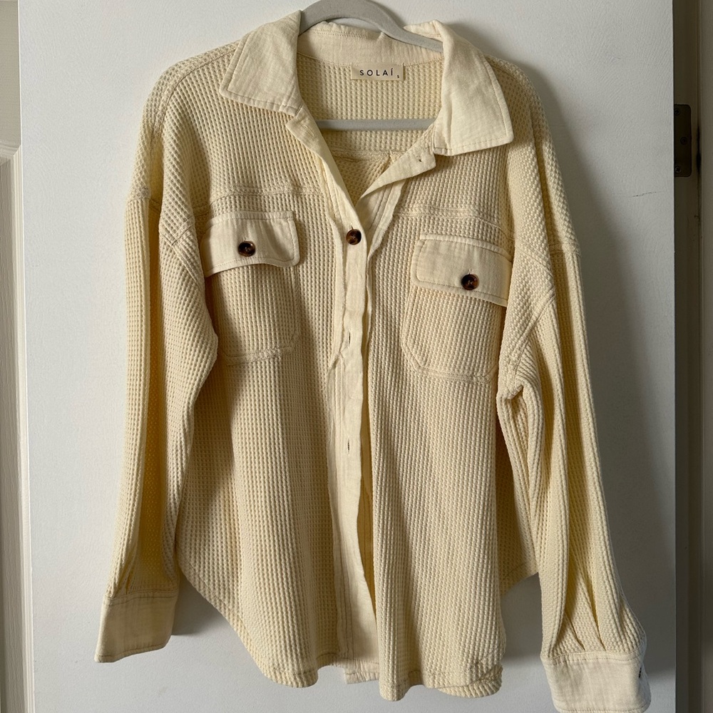 SOLAI The Label Waffle Knit Button Down